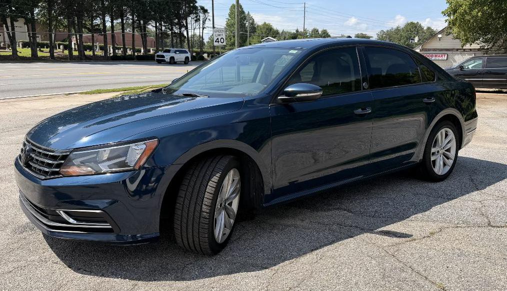 2019 Volkswagen Passat Image 2