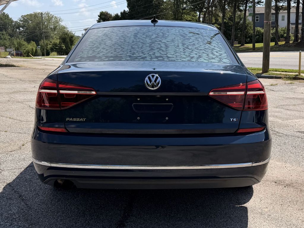2019 Volkswagen Passat Image 7