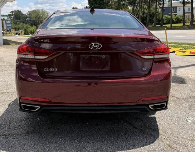2016 Hyundai Genesis Image 7