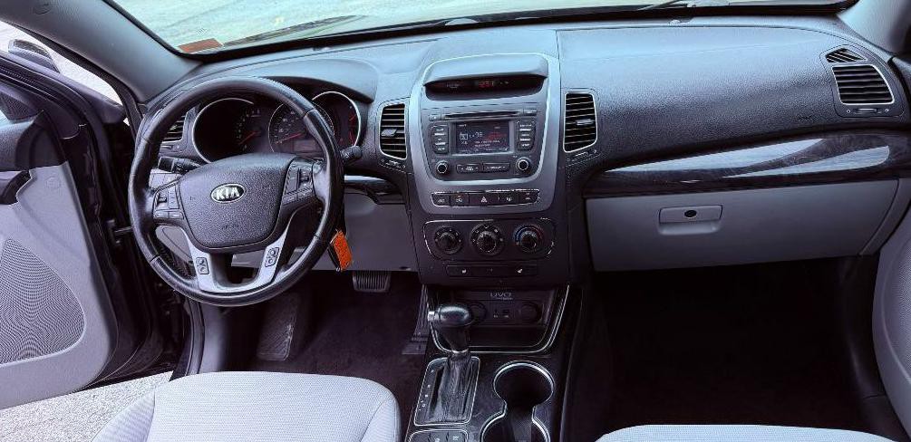 2015 Kia Sorento Image 12