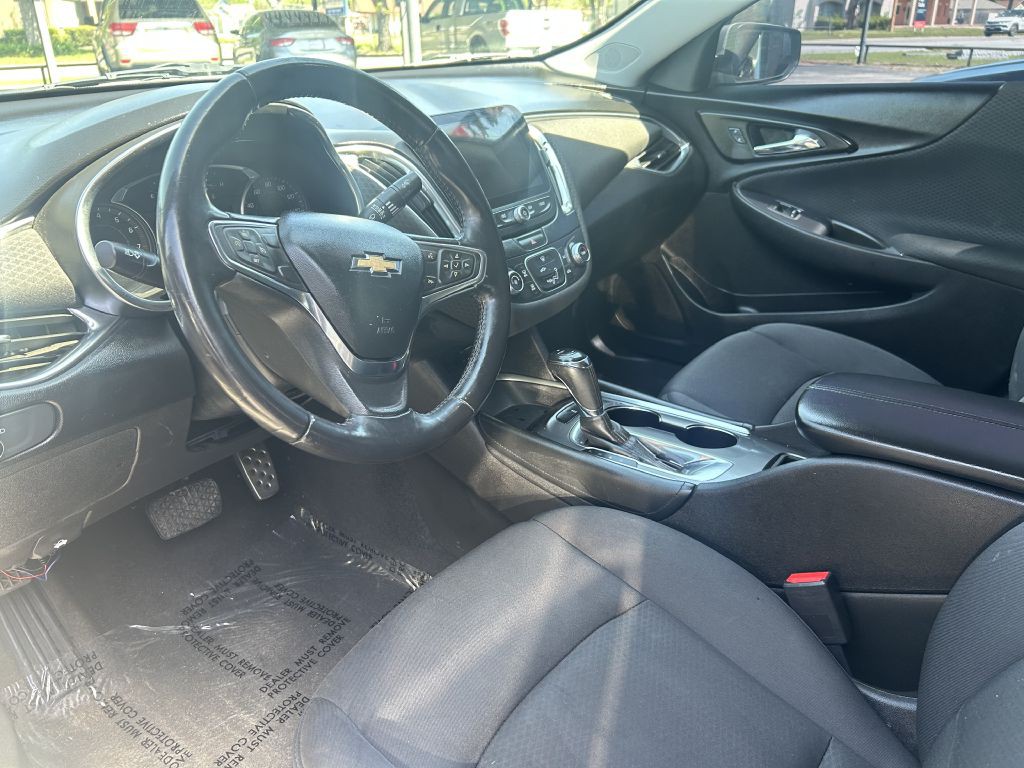 2016 Chevrolet Malibu Image 5