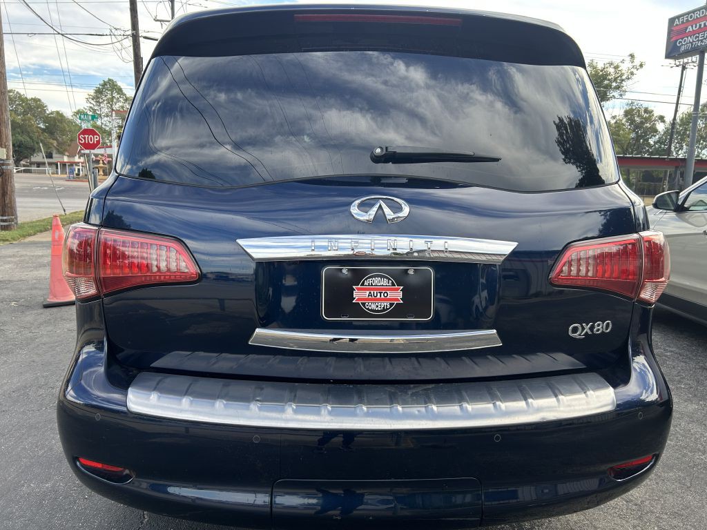 2017 INFINITI QX80 Image 4