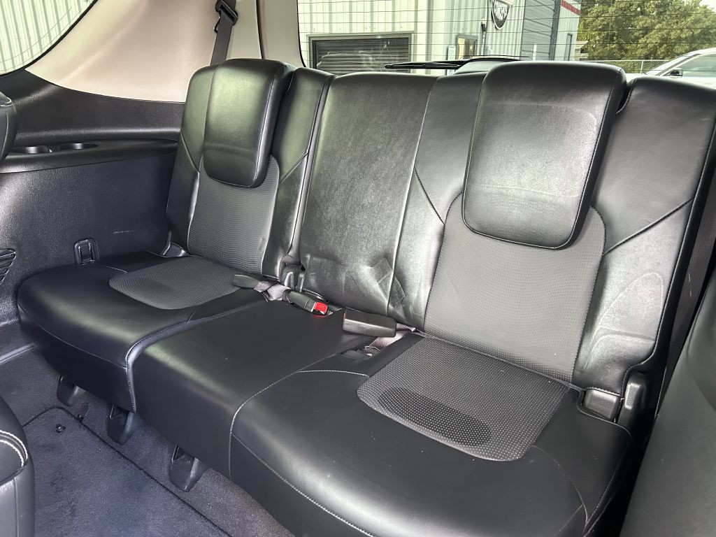 2017 INFINITI QX80 Image 7