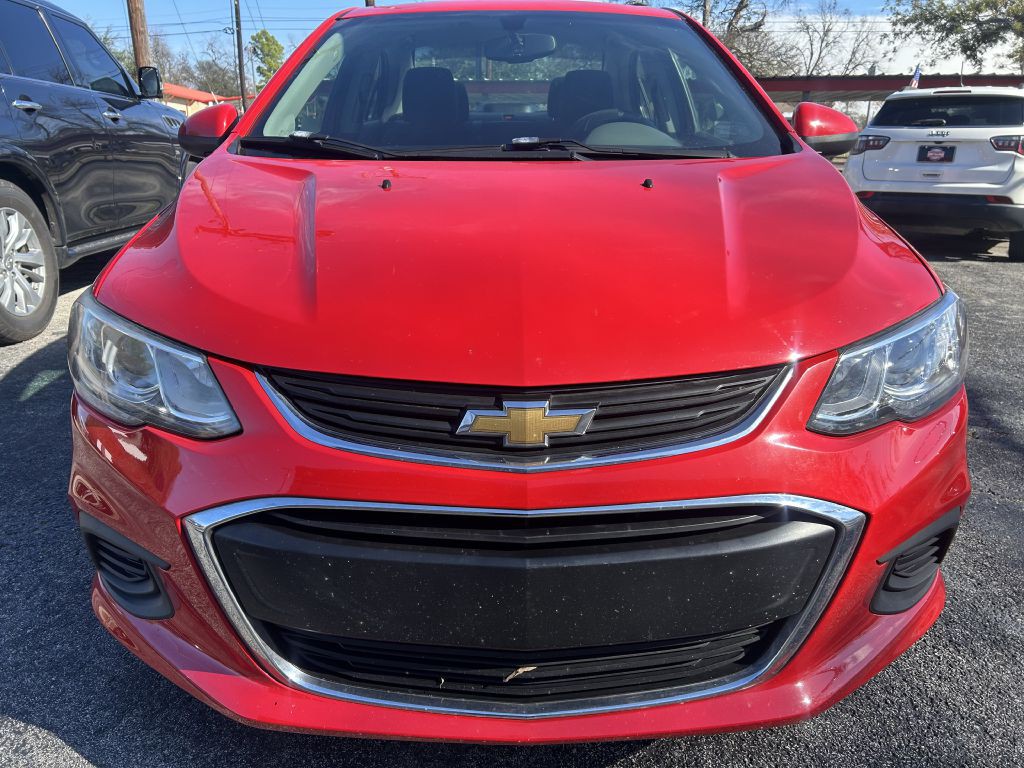 2017 Chevrolet Sonic Image 2