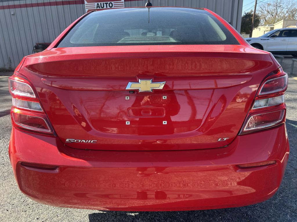 2017 Chevrolet Sonic Image 4