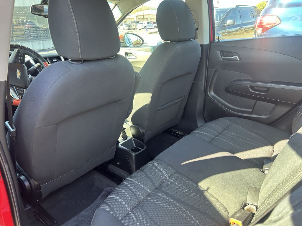 2017 Chevrolet Sonic Image 6