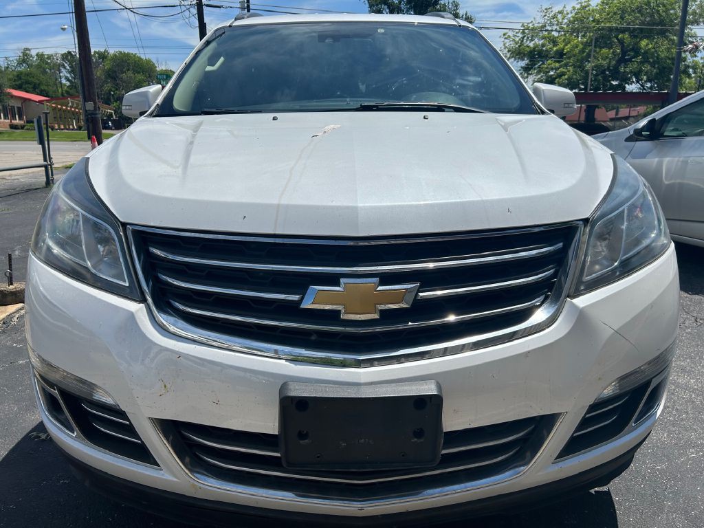 2016 Chevrolet Traverse Image 2