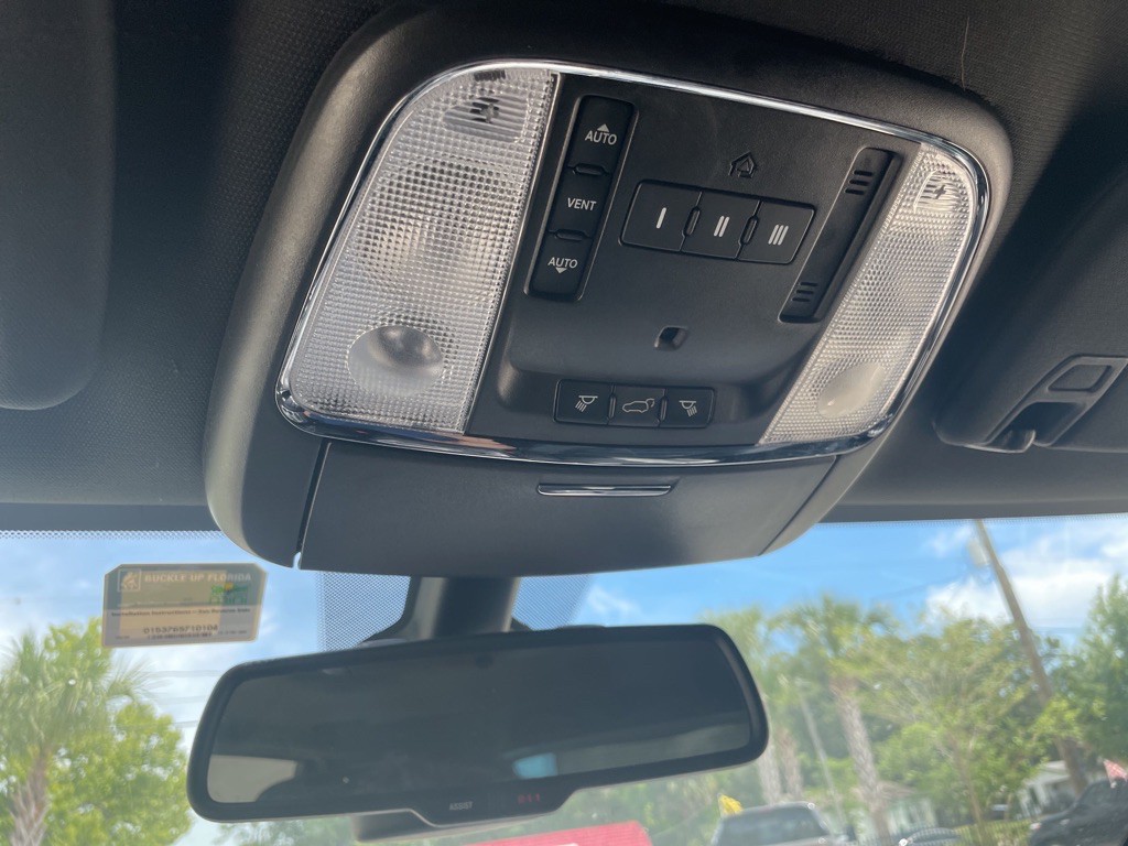 2014 Jeep Grand Cherokee Image 19