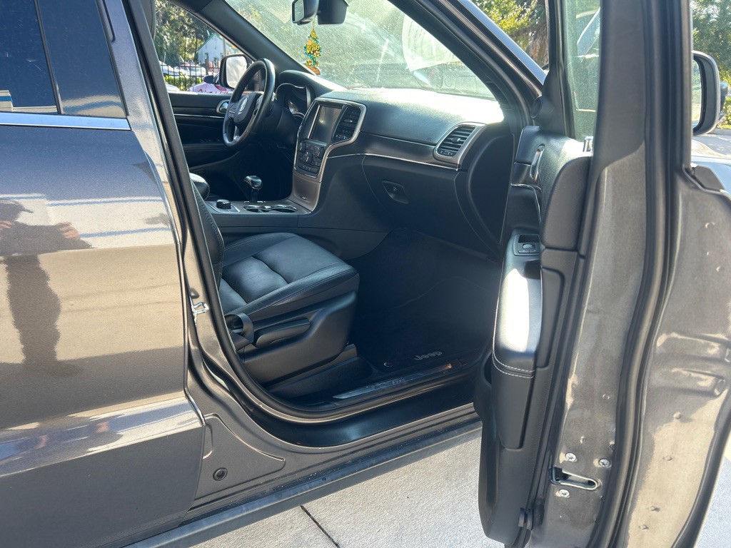 2014 Jeep Grand Cherokee Image 13