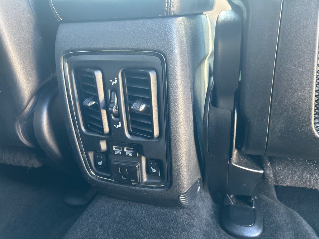 2014 Jeep Grand Cherokee Image 17