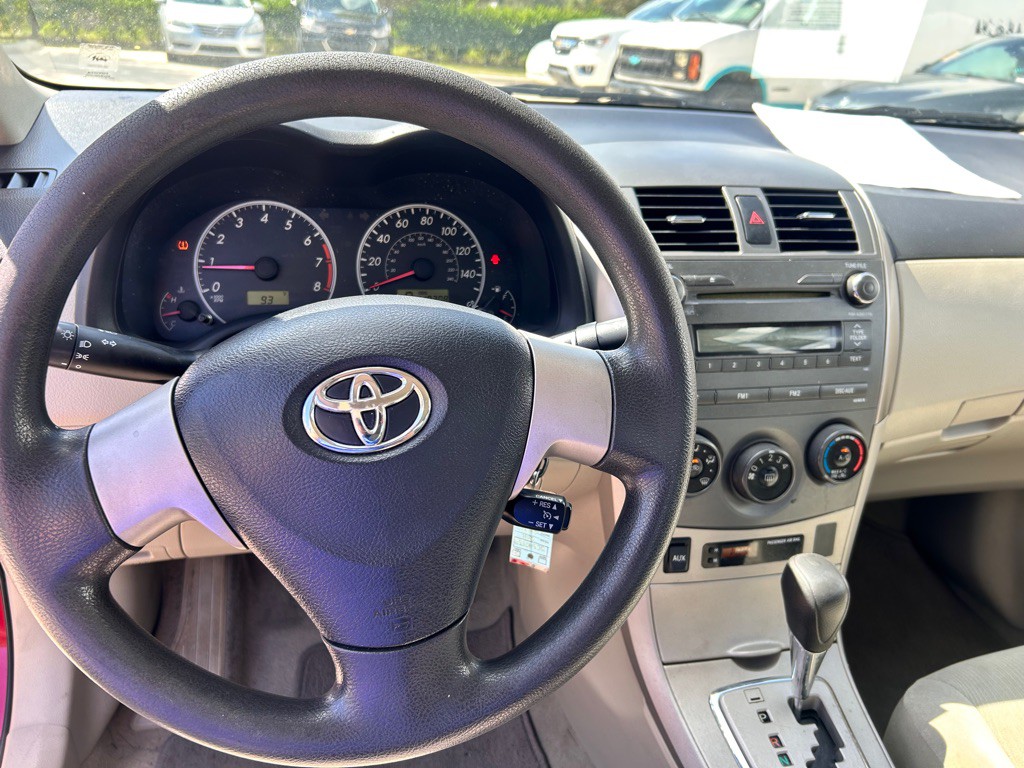 2011 Toyota Corolla Image 9