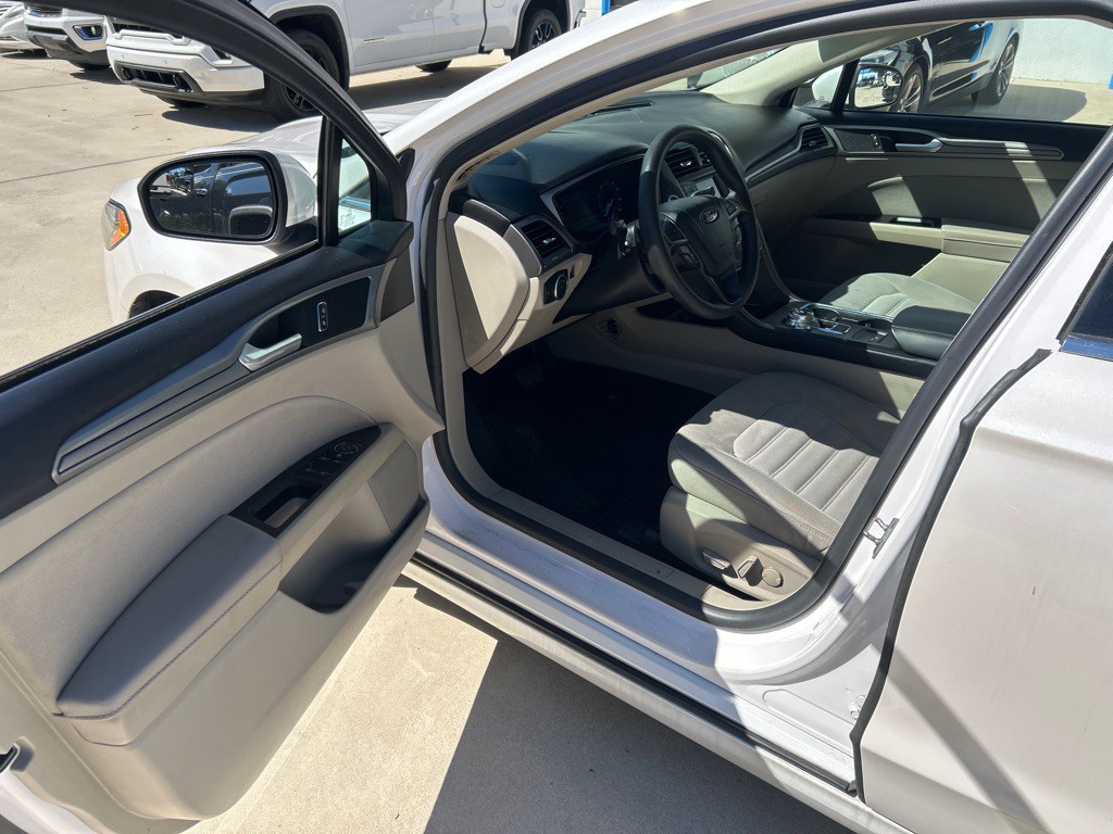 2017 Ford Fusion Image 7