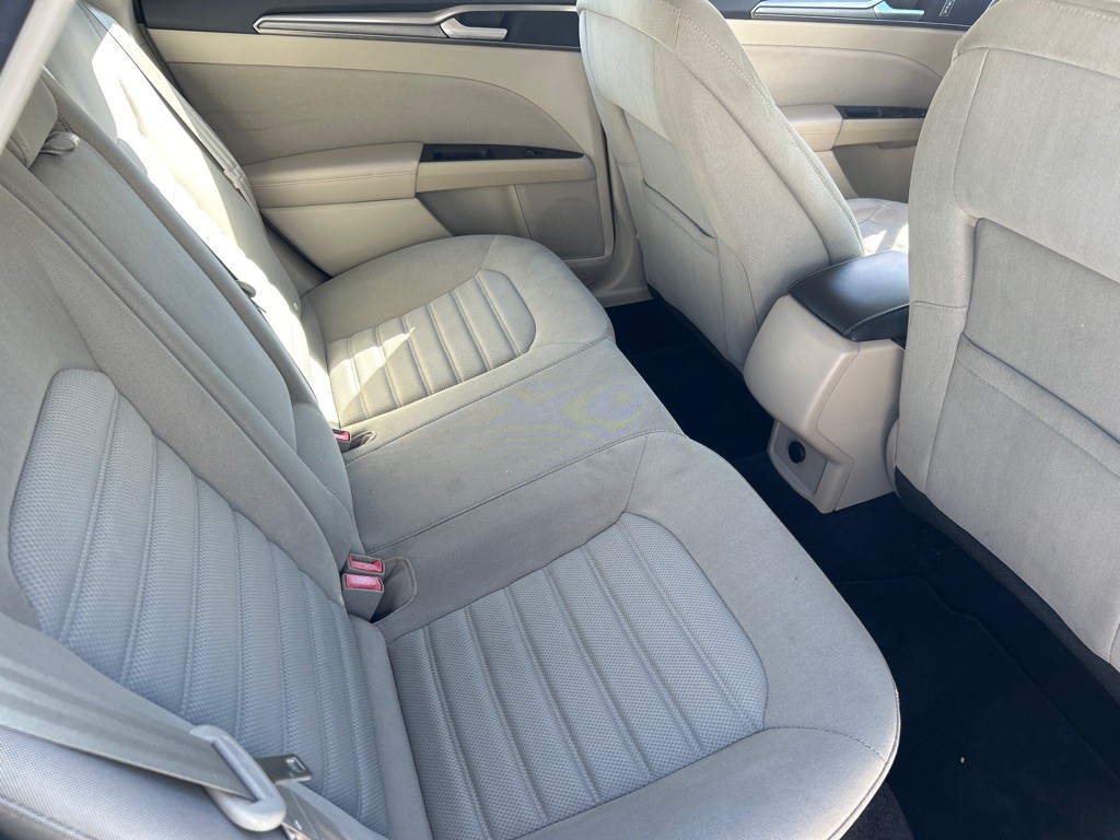2017 Ford Fusion Image 14