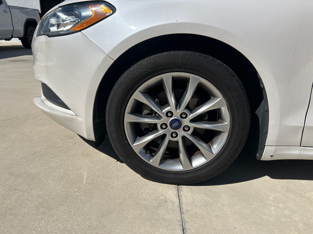 2017 Ford Fusion Image 20