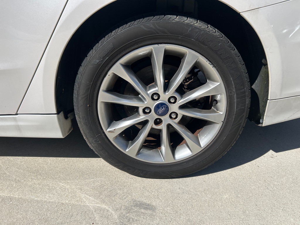 2017 Ford Fusion Image 21