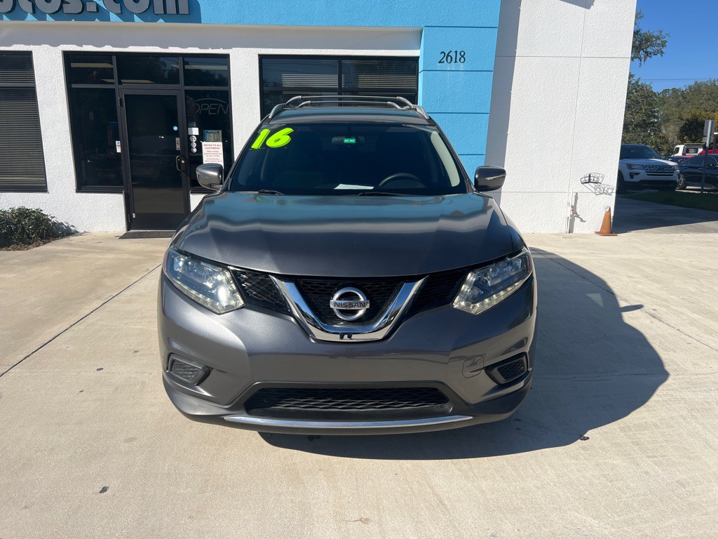 2016 Nissan Rogue Image 2