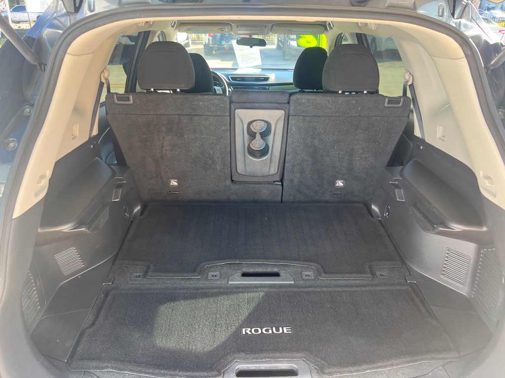 2016 Nissan Rogue Image 11