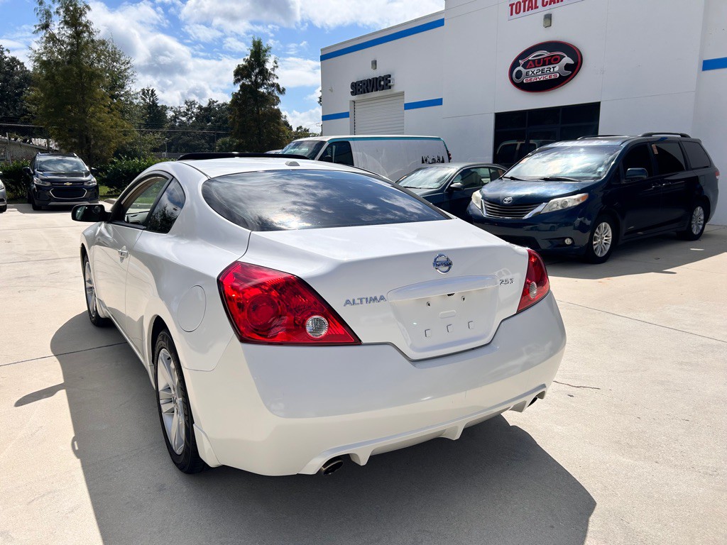 2010 Nissan Altima Image 5