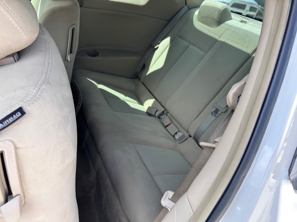 2010 Nissan Altima Image 17