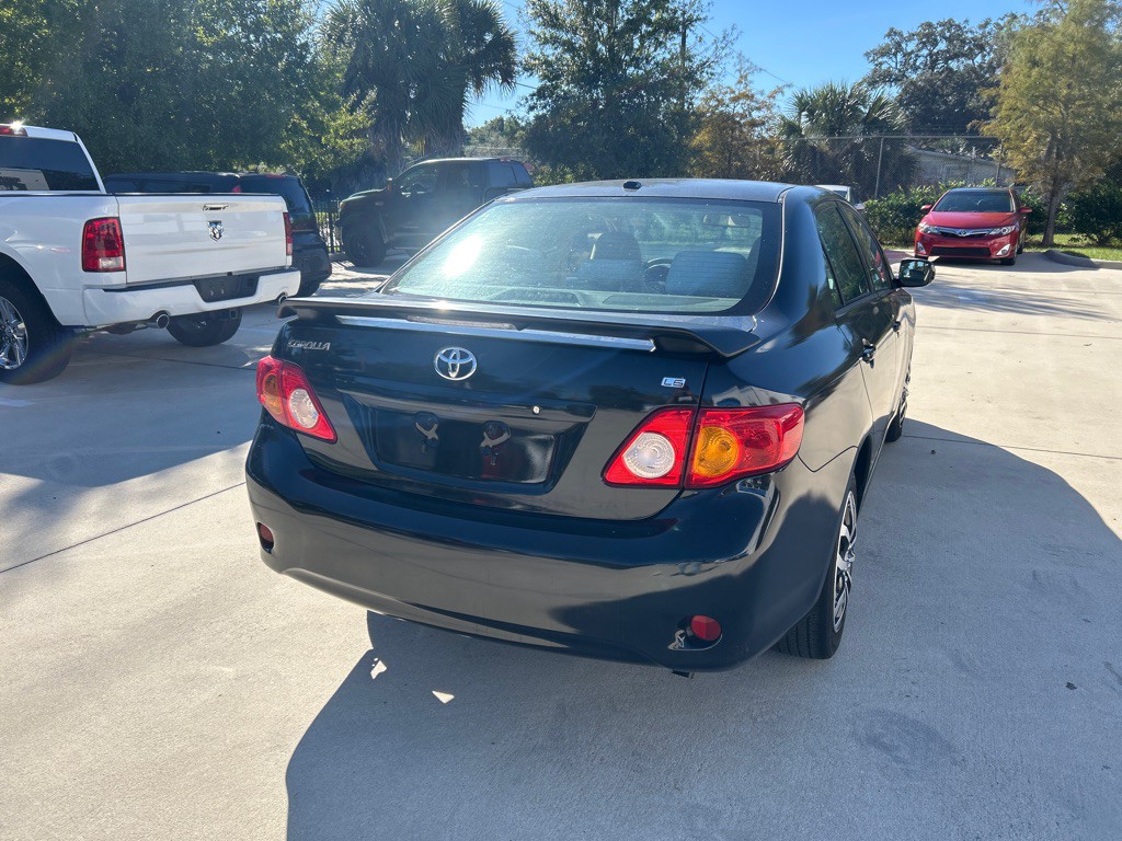 2010 Toyota Corolla Image 4