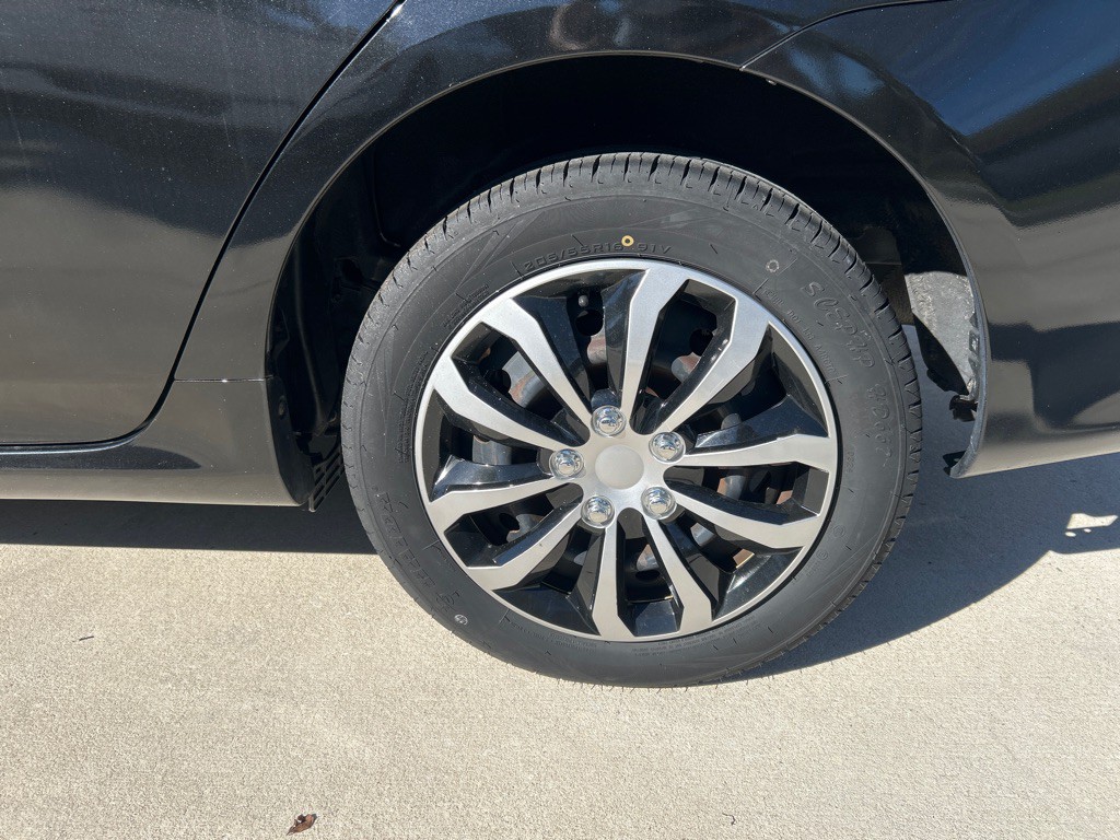 2010 Toyota Corolla Image 19