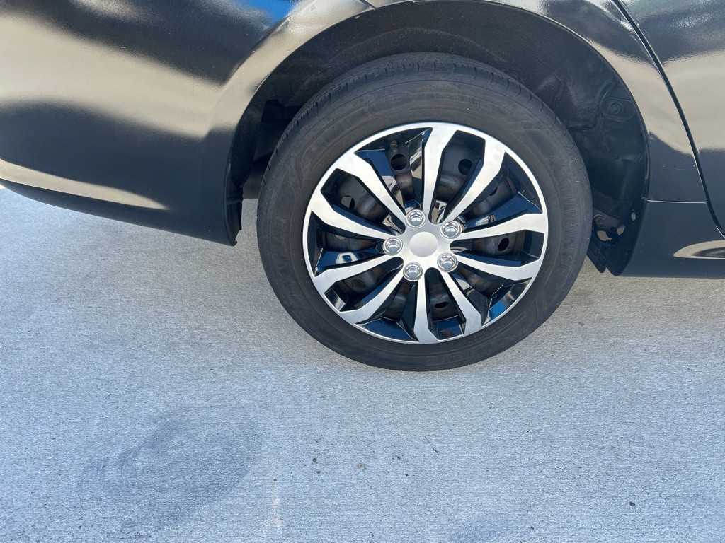 2010 Toyota Corolla Image 20