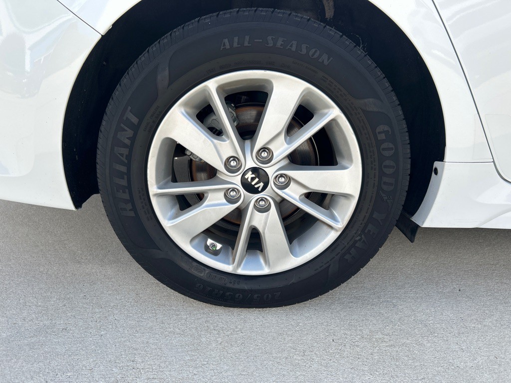 2018 Kia Optima Image 6