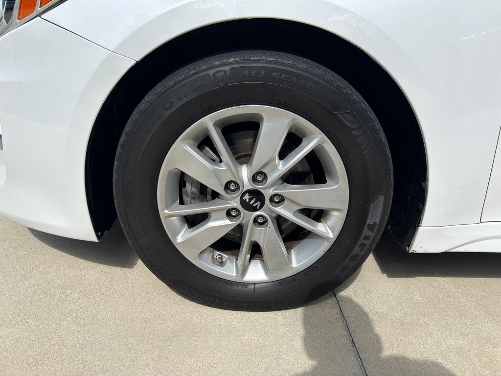 2018 Kia Optima Image 8