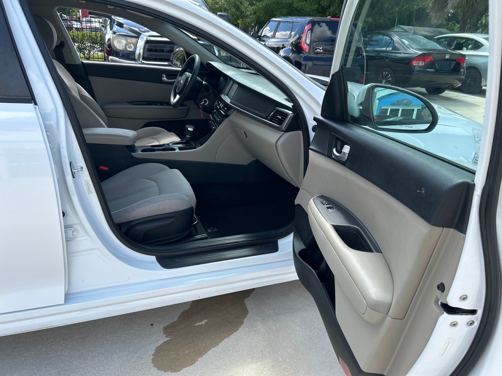 2018 Kia Optima Image 15