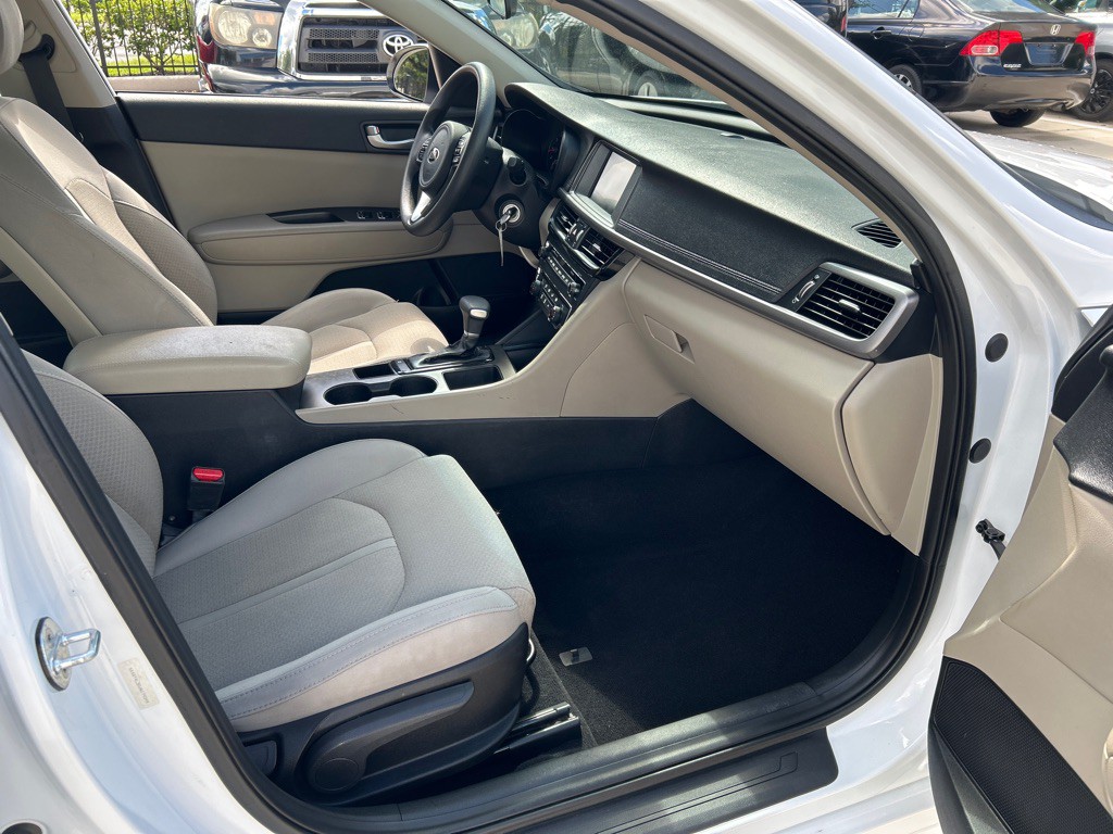 2018 Kia Optima Image 16