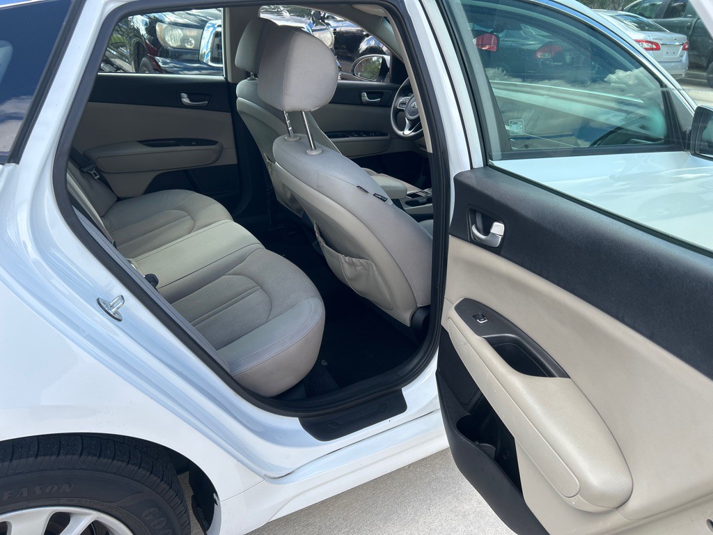 2018 Kia Optima Image 24