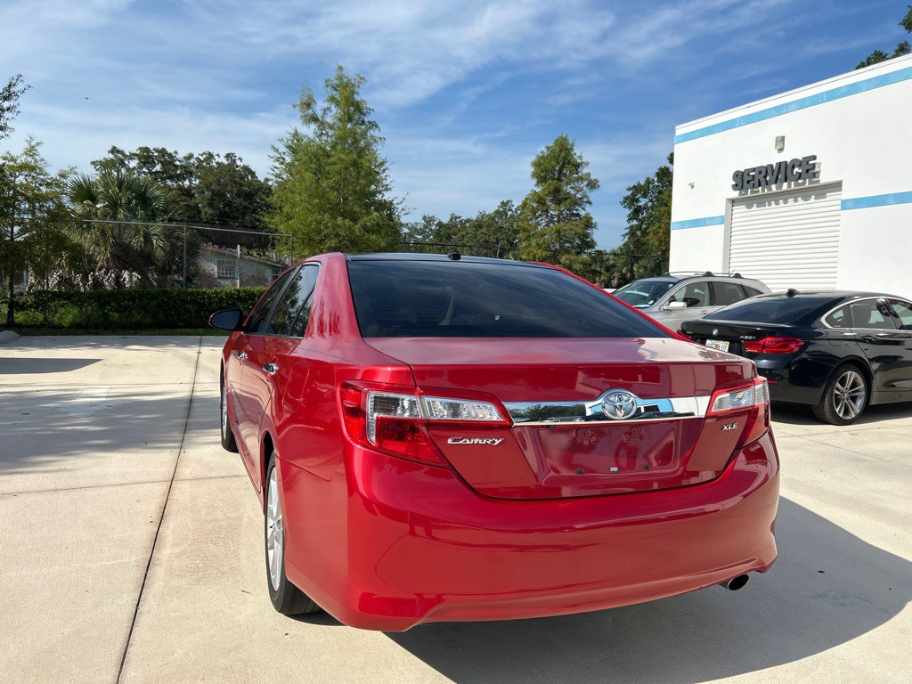 2012 Toyota Camry Image 4