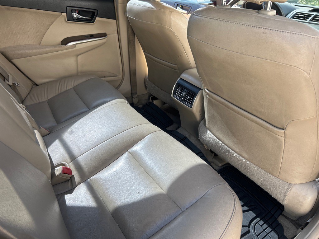 2012 Toyota Camry Image 14