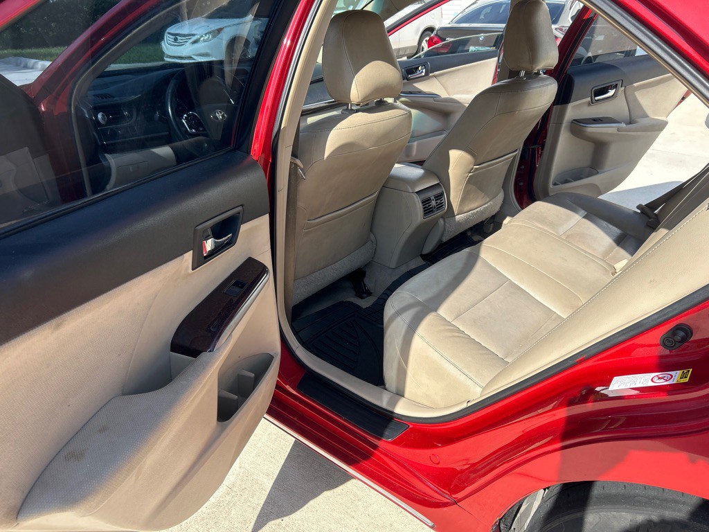 2012 Toyota Camry Image 15