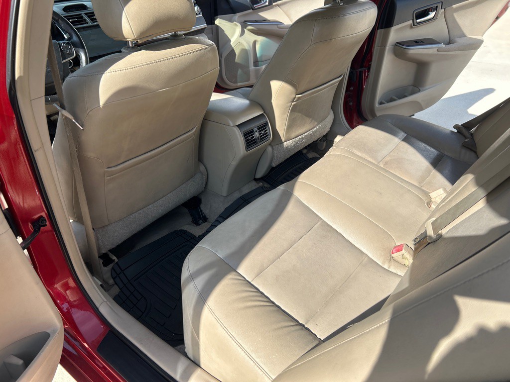 2012 Toyota Camry Image 16