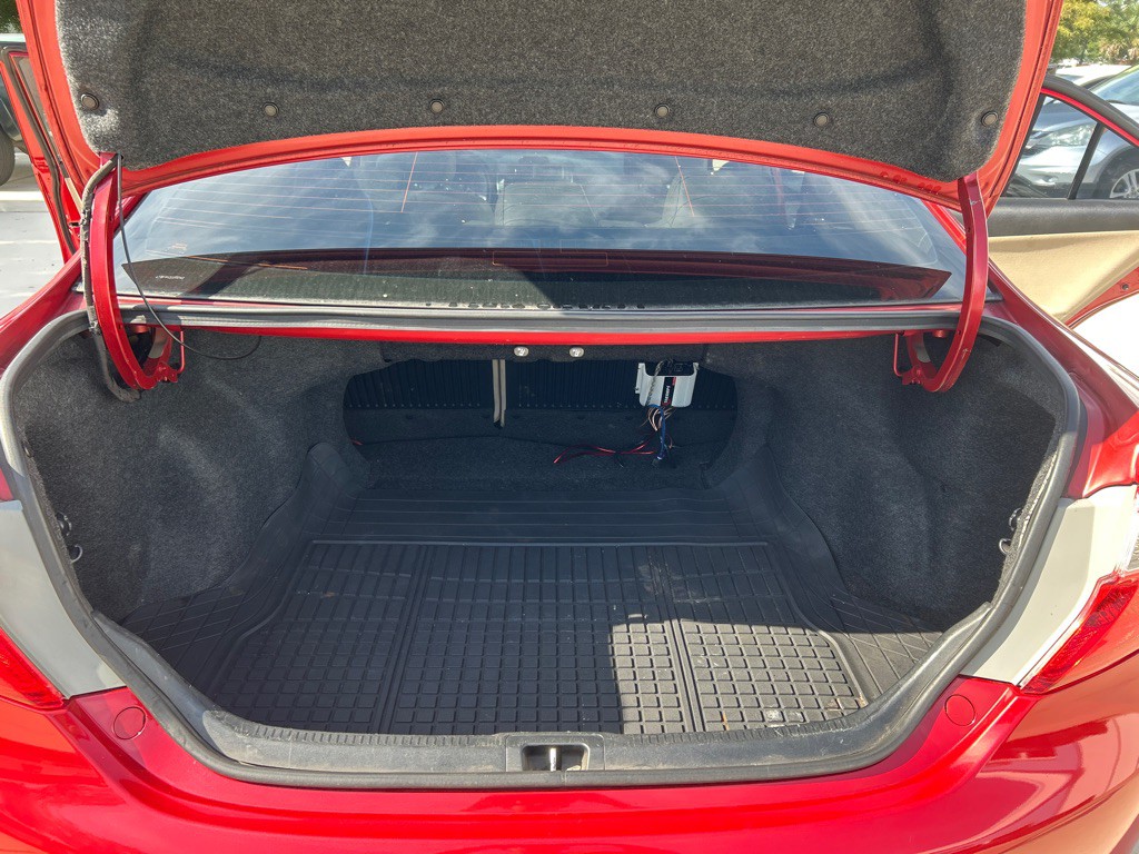 2012 Toyota Camry Image 17
