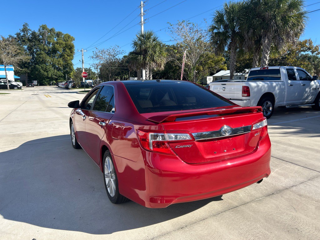 2012 Toyota Camry Image 5