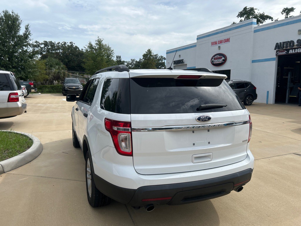 2015 Ford Explorer Image 3