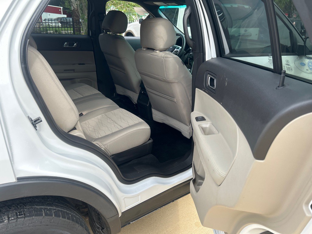 2015 Ford Explorer Image 10