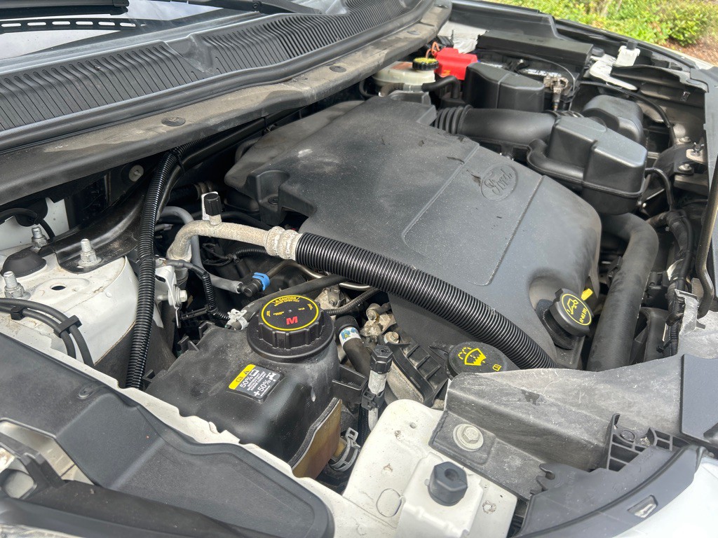 2015 Ford Explorer Image 25