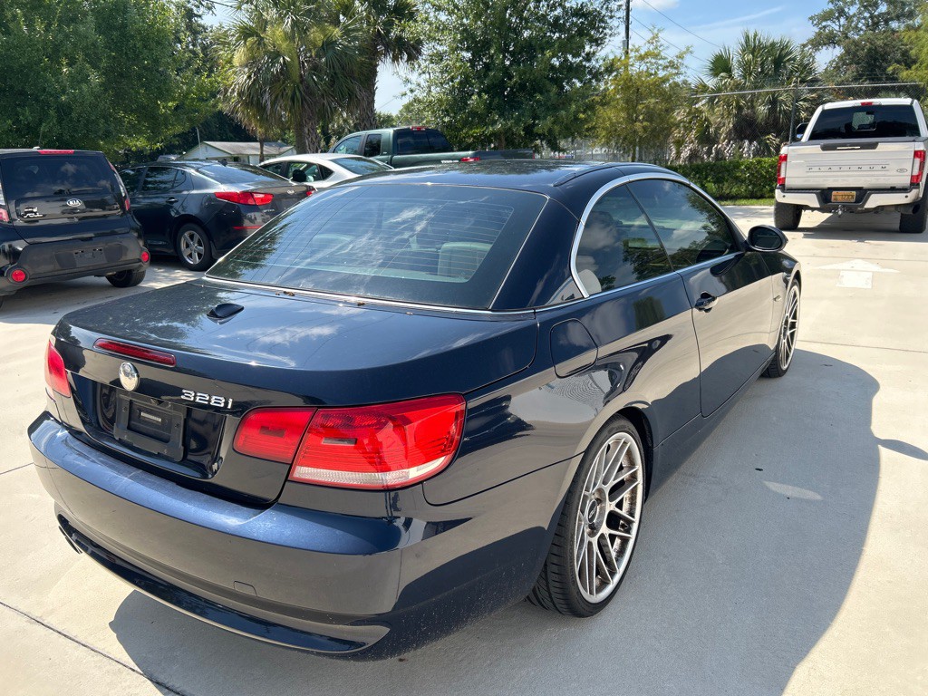 2009 BMW 3 Series Image 5