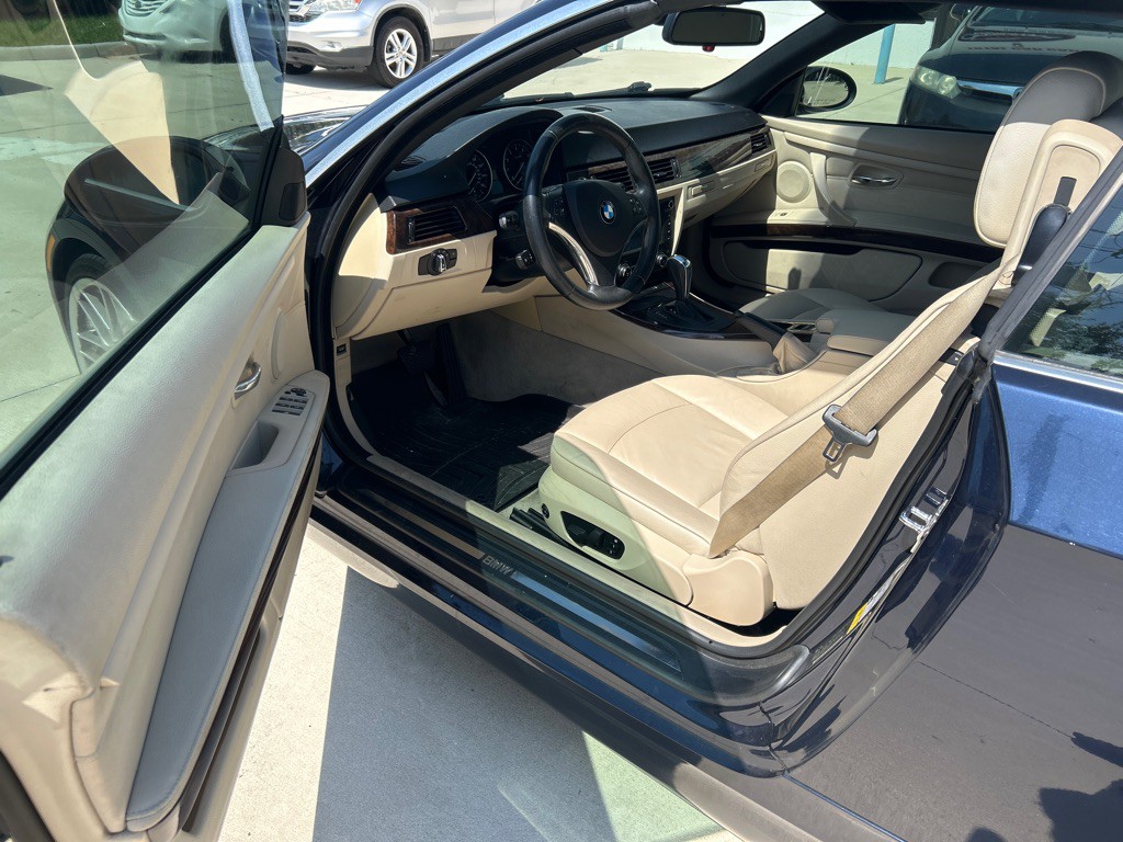 2009 BMW 3 Series Image 6