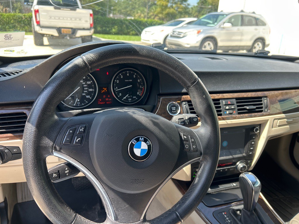 2009 BMW 3 Series Image 7
