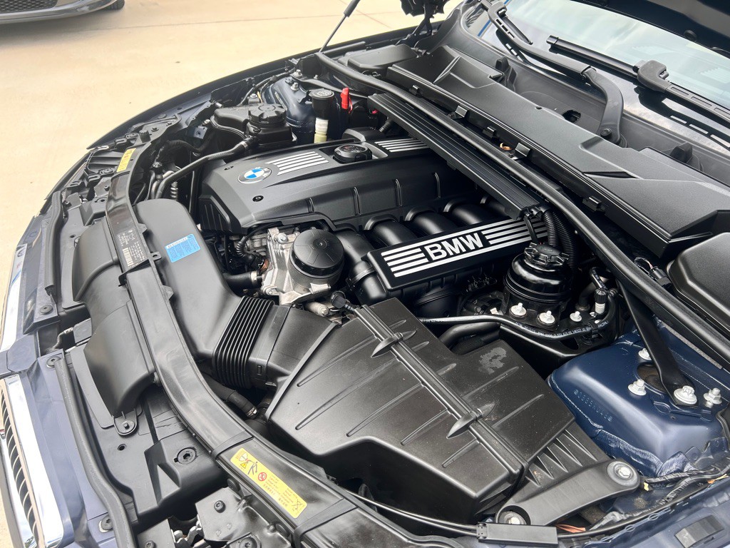 2009 BMW 3 Series Image 10