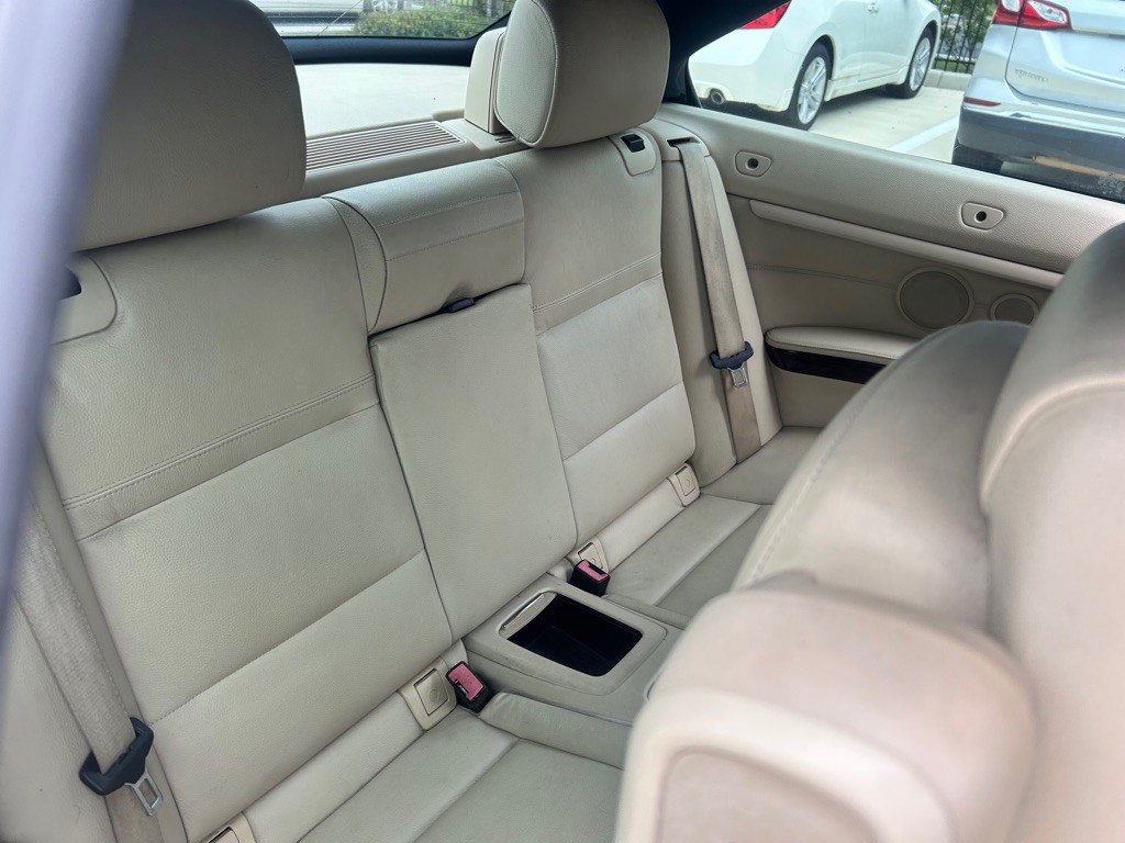 2009 BMW 3 Series Image 17