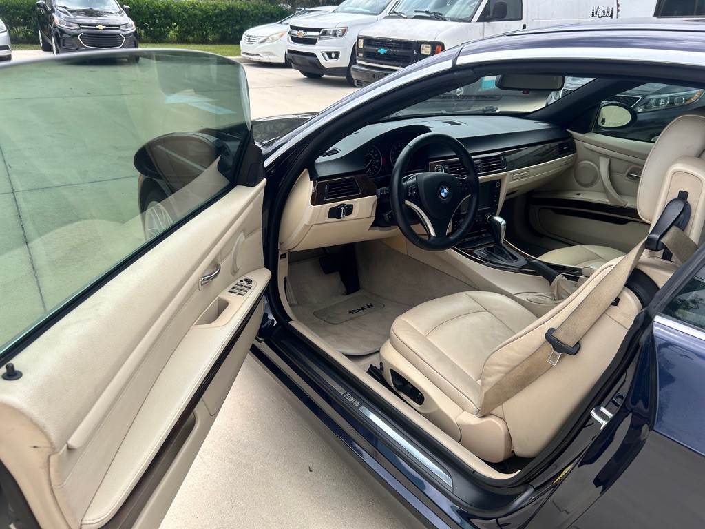 2009 BMW 3 Series Image 19