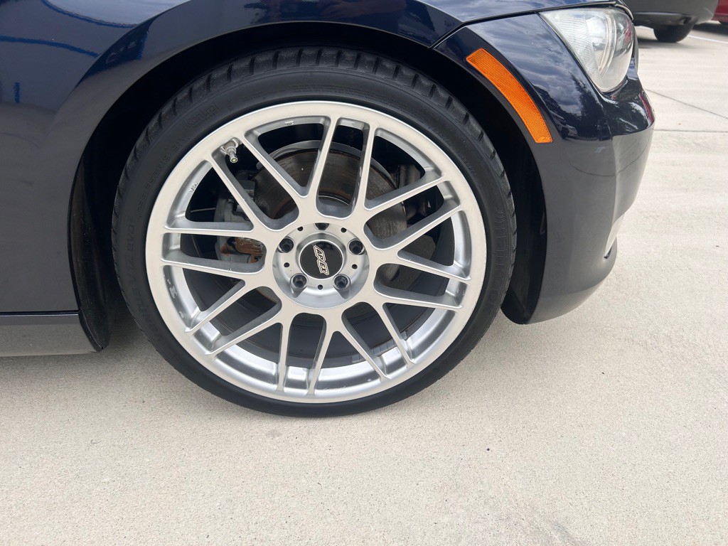 2009 BMW 3 Series Image 27