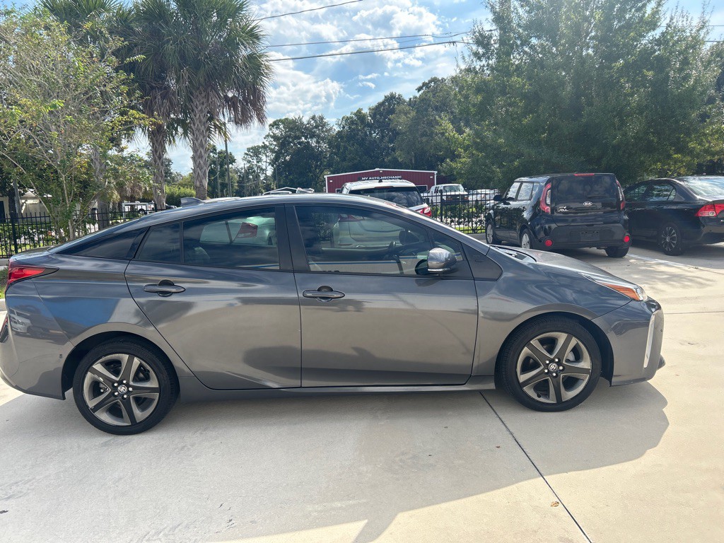 2022 Toyota Prius Image 4