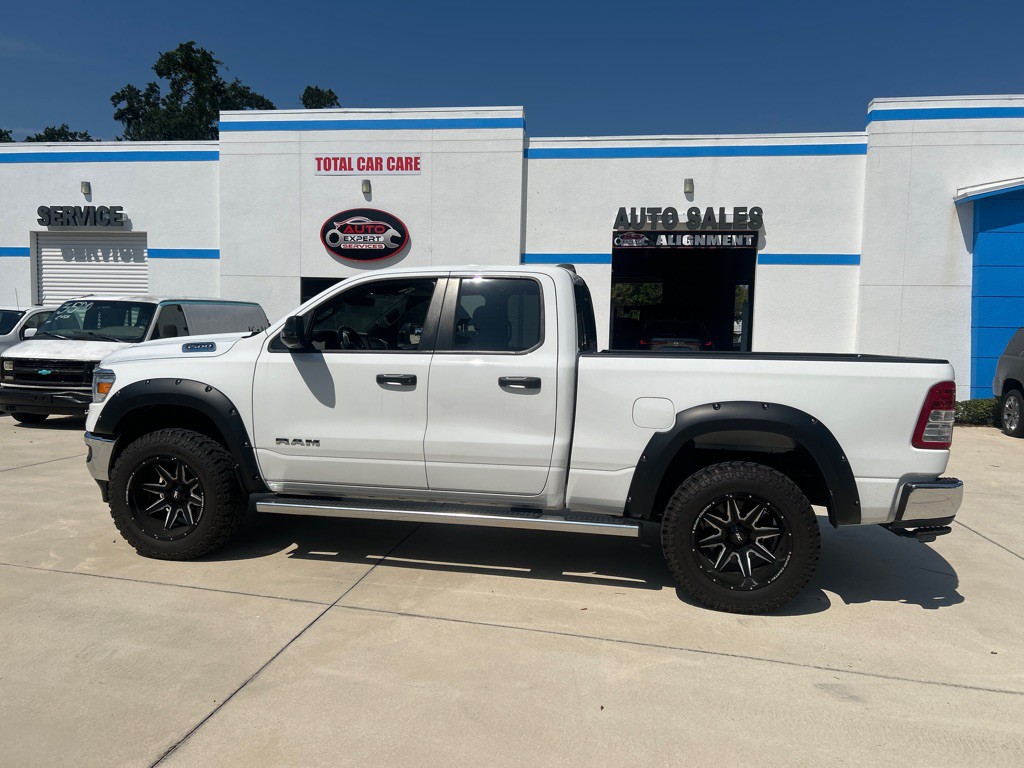 2023 RAM 1500 Image 3