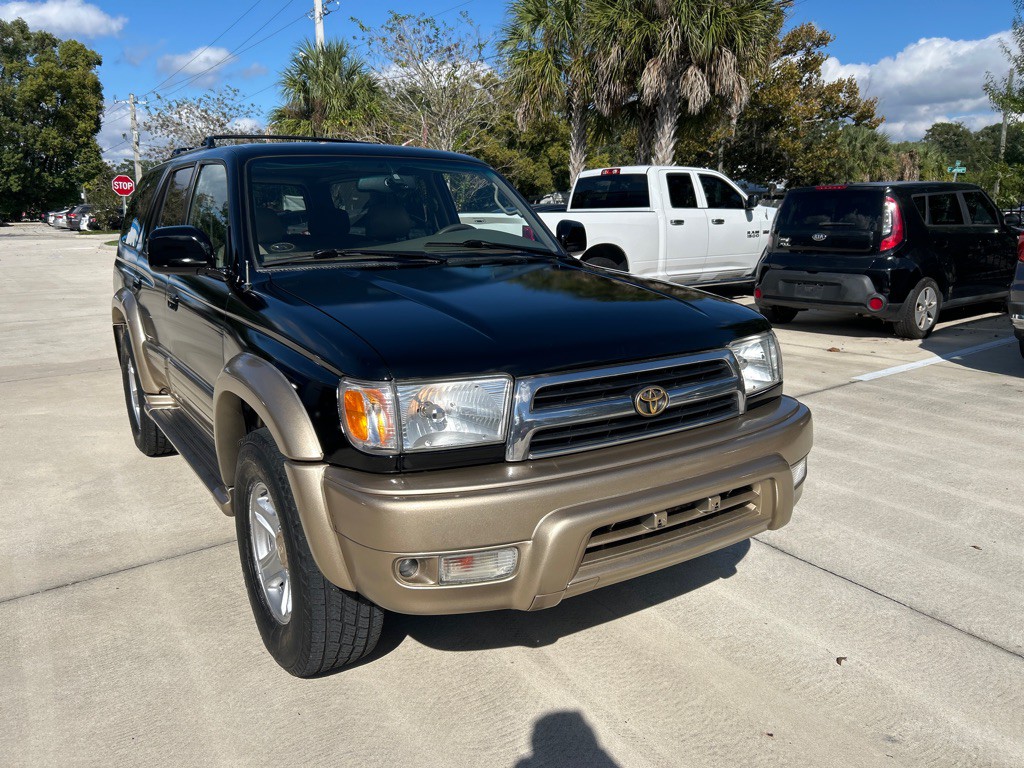 2000 Toyota 4Runner Image 2